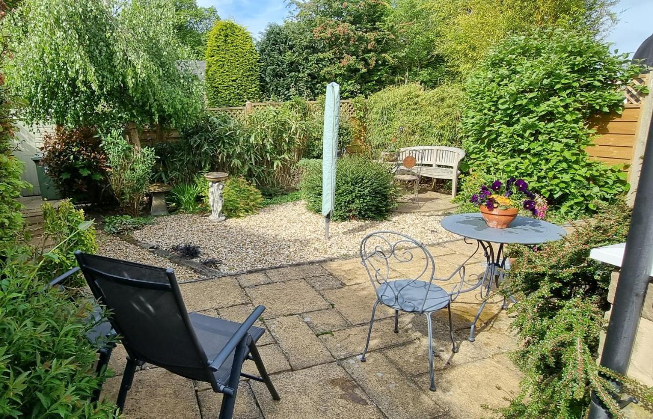 Garden Cottage - Ashover Village Near Matlock เชสเตอร์ฟิลด์ ภายนอก รูปภาพ